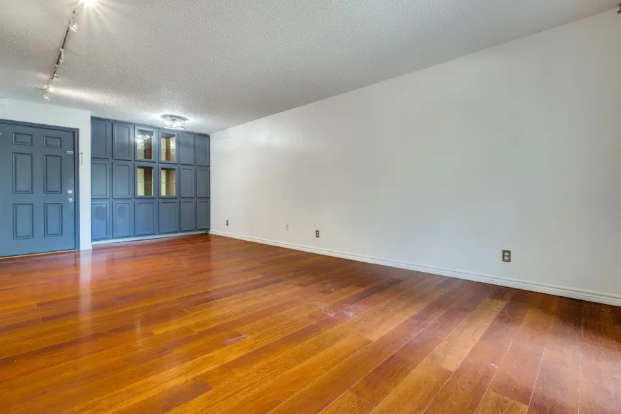 4851 Cedar Springs Road #292, Dallas, TX 75219 - Image #3