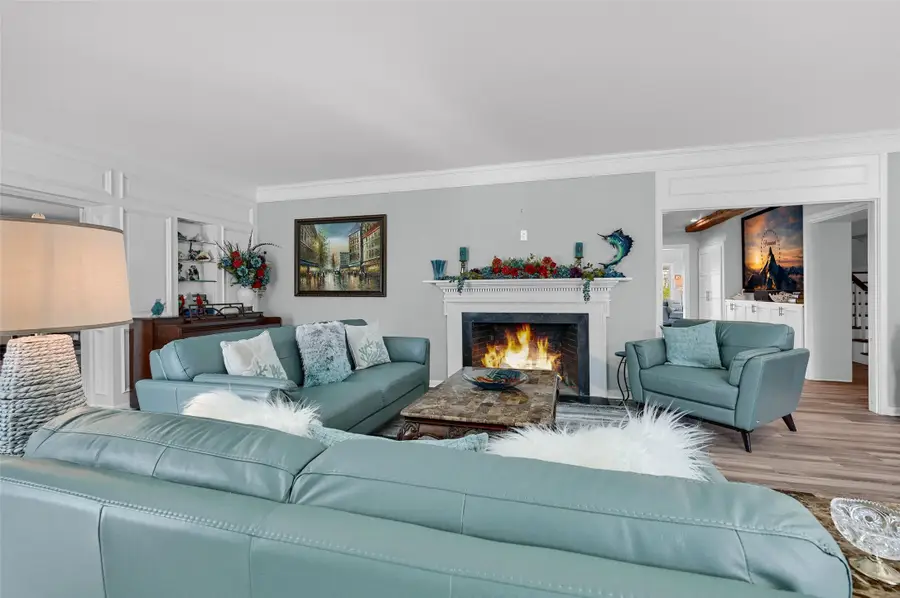 1016 Crestview Drive, Sherman, TX 75092 - Image #3