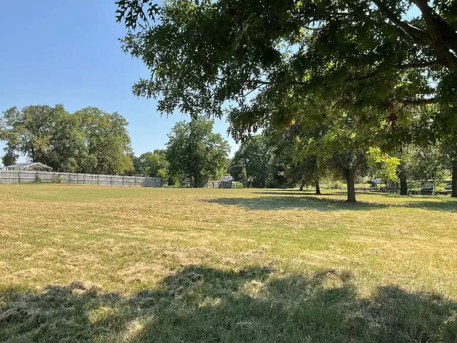 2 Acres +/- SE County Road 3186, Corsicana, TX 75109 - Image #3