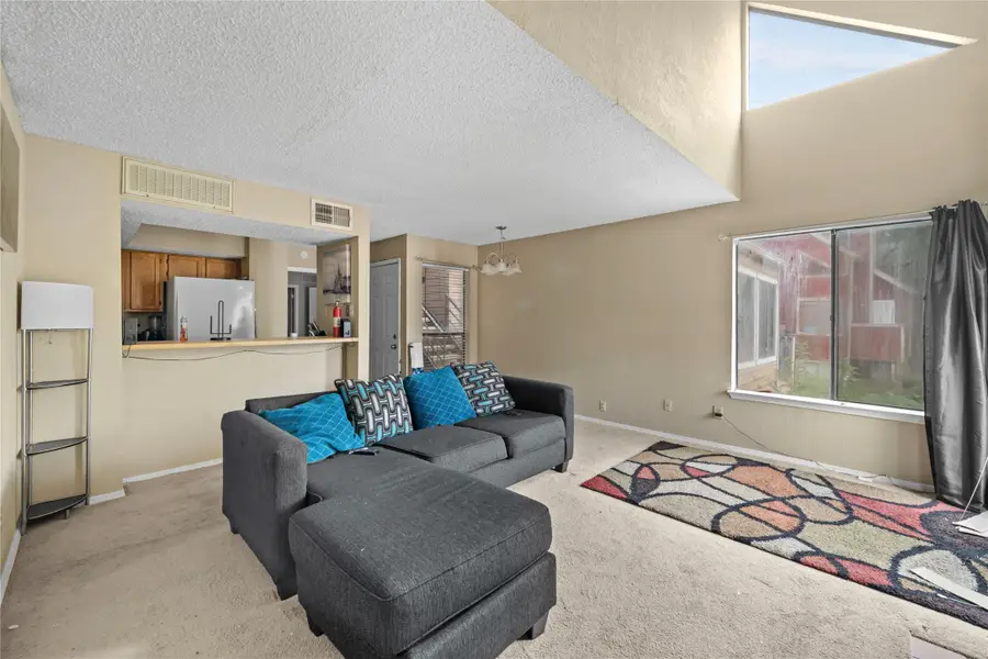 9811 Walnut Street #201, Dallas, TX 75243 - Image #2