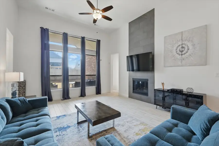 1820 Climbing Court, Argyle, TX 76226 - Image #3