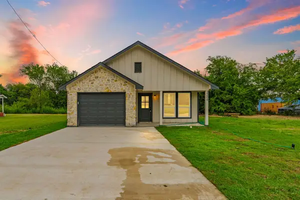 2208 Mill Street, Greenville, TX 75401