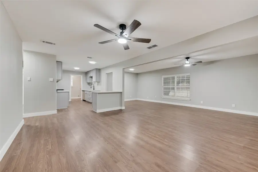 802 E Vista Drive, Garland, TX 75041 - Image #2