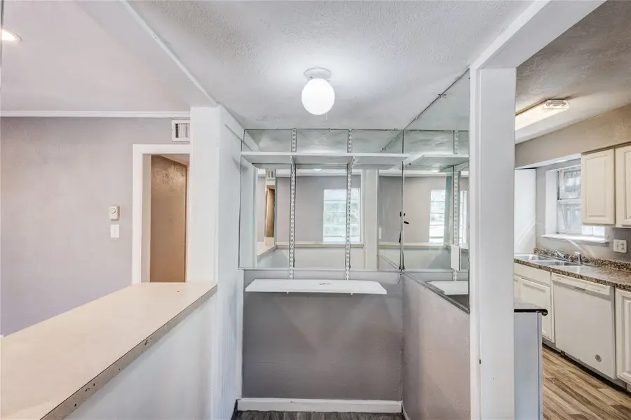 5057 Ridglea Lane #1111, Fort Worth, TX 76116 - Image #2