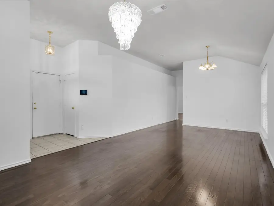 3000 Prairie Hill Lane, Arlington, TX 76010 - Image #3