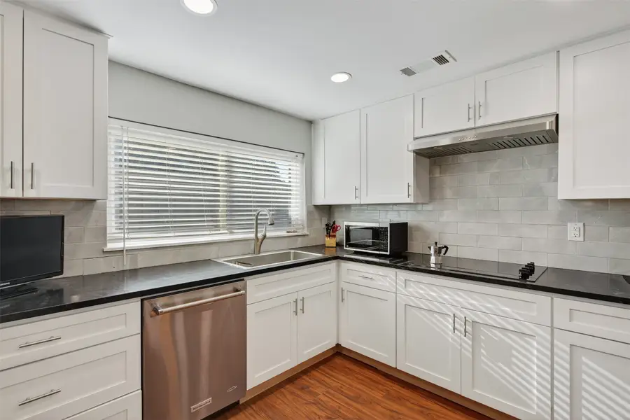 1617 Baltimore Drive, Richardson, TX 75081 - Image #3