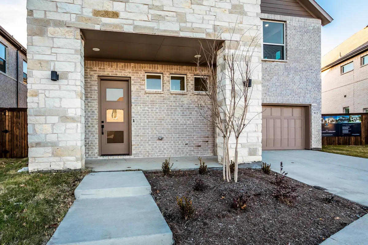 912 Banyan Tree Lane, Richardson, TX 75081 - Image #1