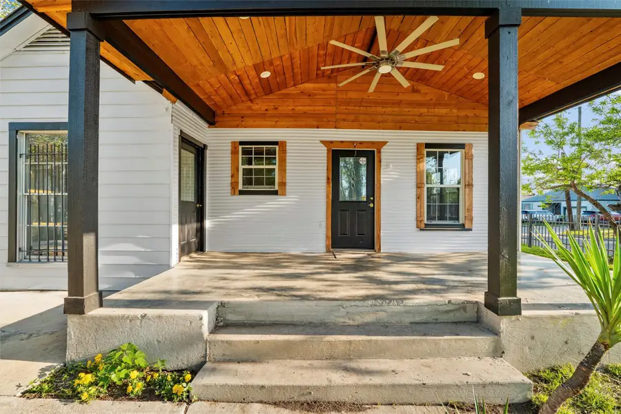 1101 Melbourne Avenue, Dallas, TX 75224 - Image #2