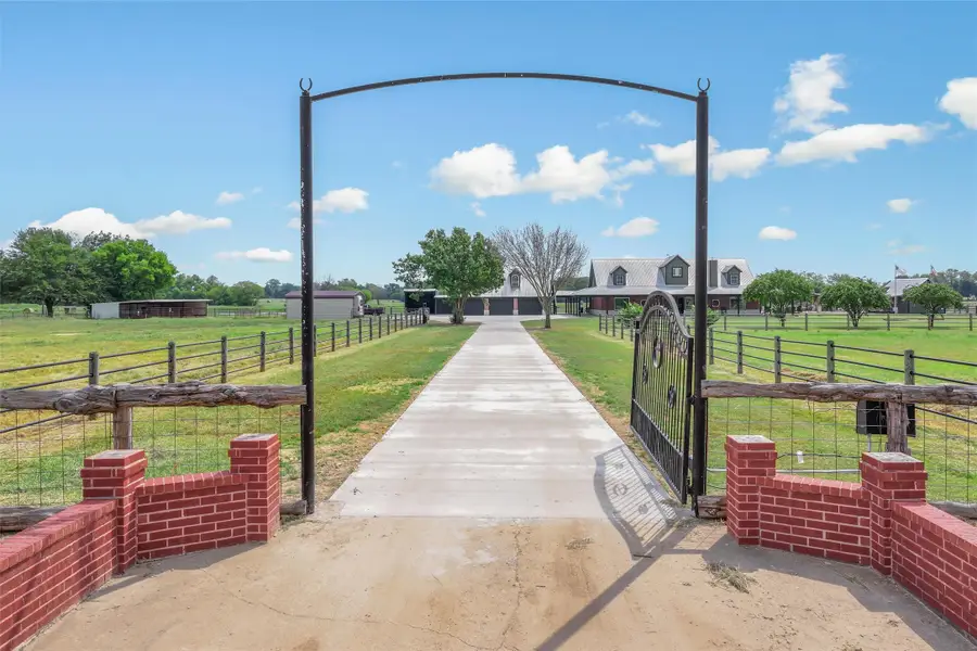733 Rs County Road 1430, Point, TX 75472 - Image #3