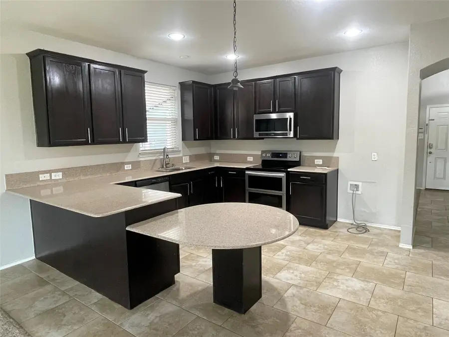 5713 Pebble Ridge Drive, McKinney, TX 75070 - Image #2