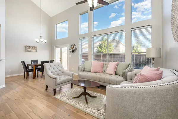 913 Avondale Lane, Plano, TX 75025