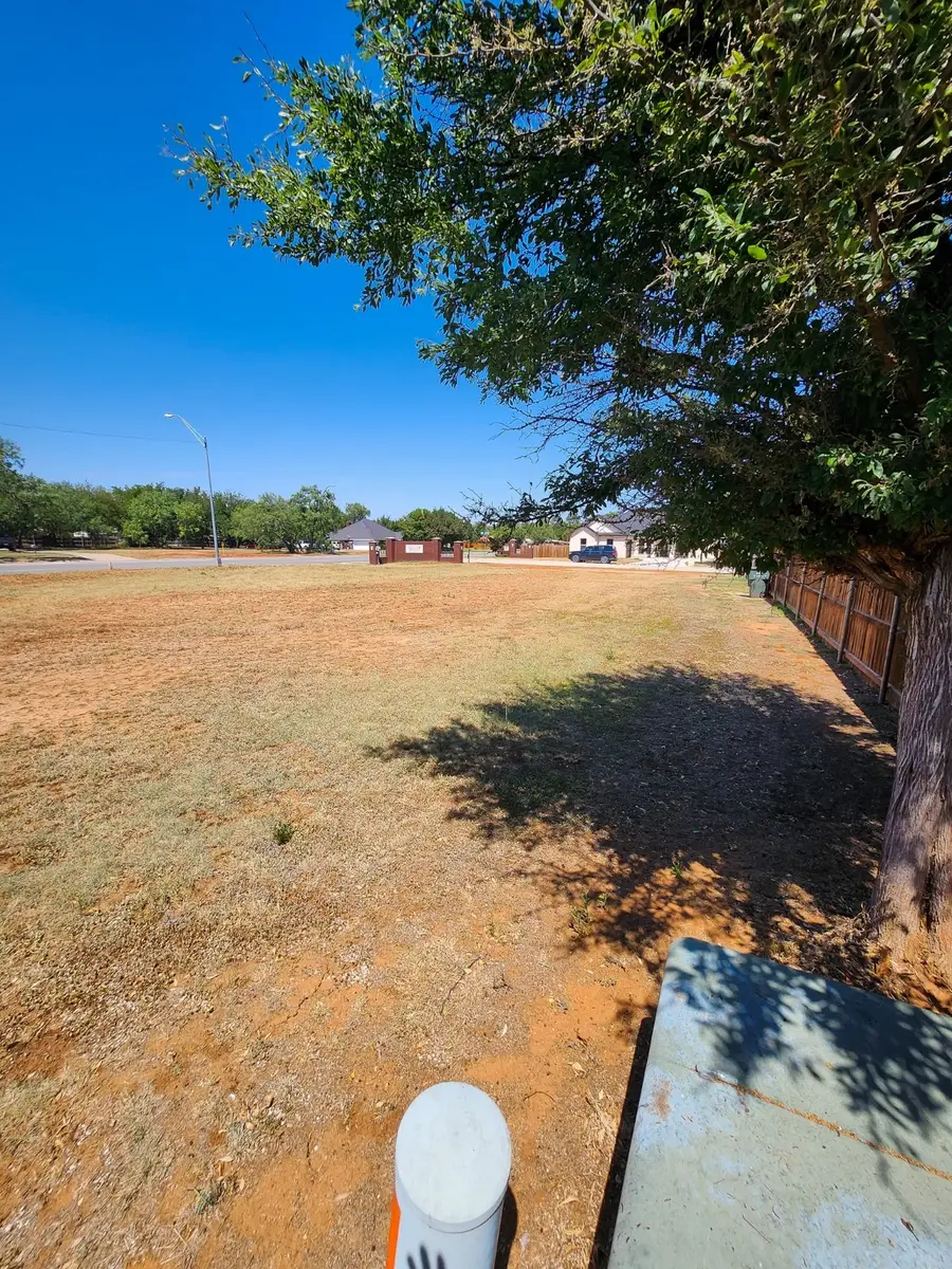 801 Waters Edge Drive, Abilene, TX 79602 - Image #2