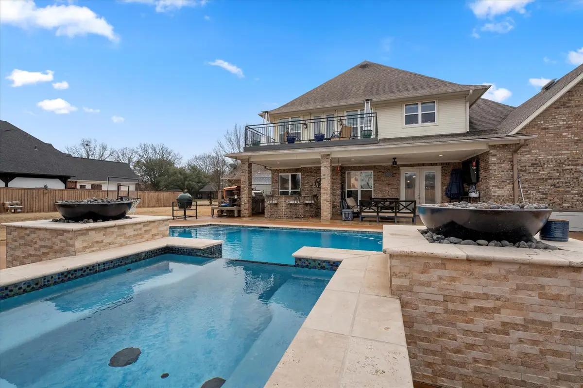 200 Country Club Dr Drive, Mount Pleasant, TX 75455 - Image #1