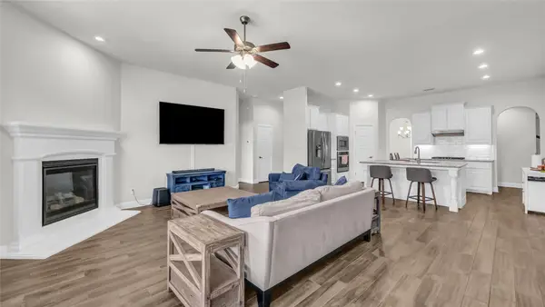 15113 Gladstone Drive, Aledo, TX 76008