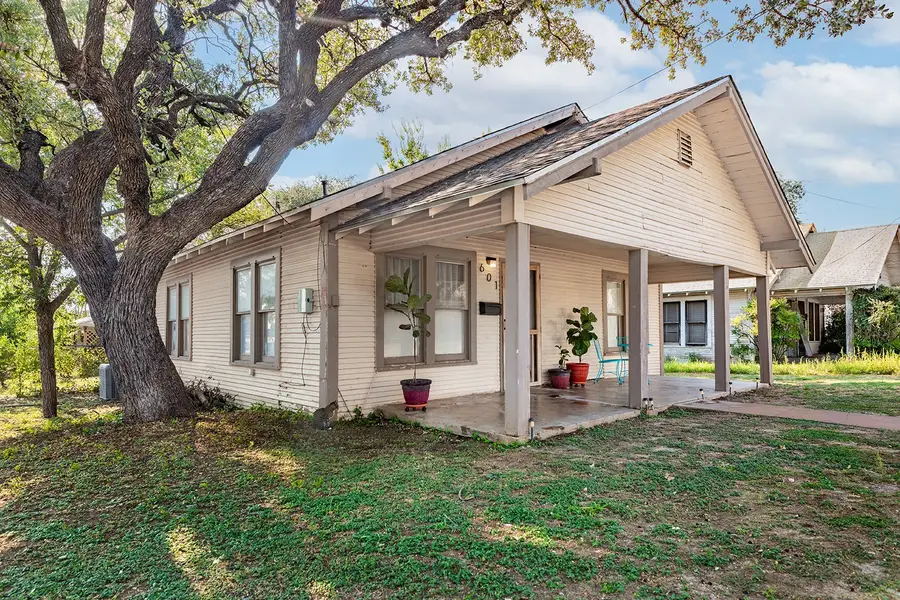 601 S Church Street, Brady, TX 76825 - Image #2