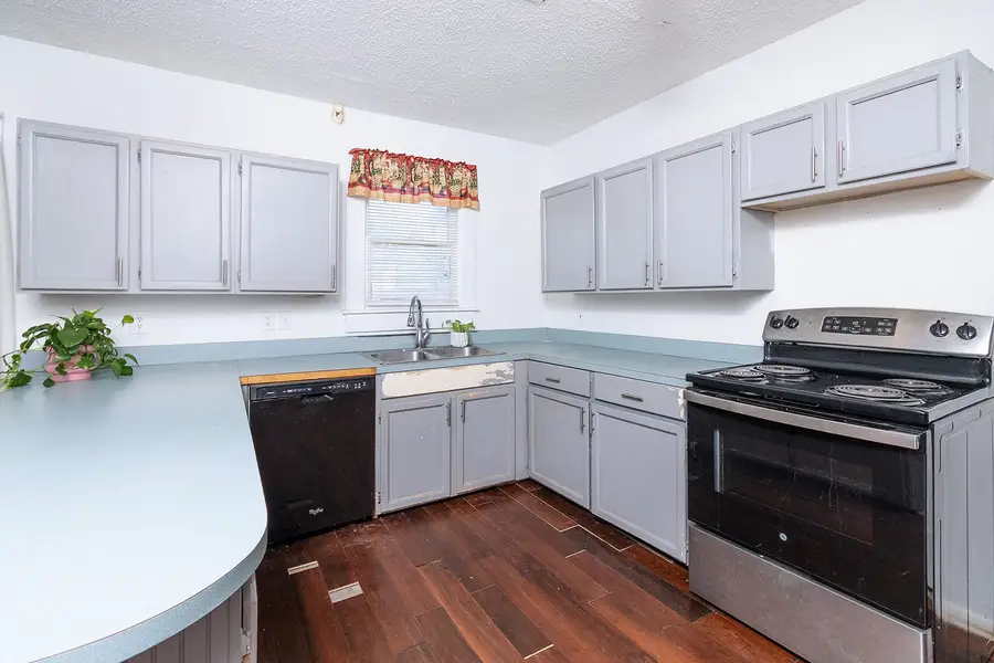 601 S Church Street, Brady, TX 76825 - Image #3