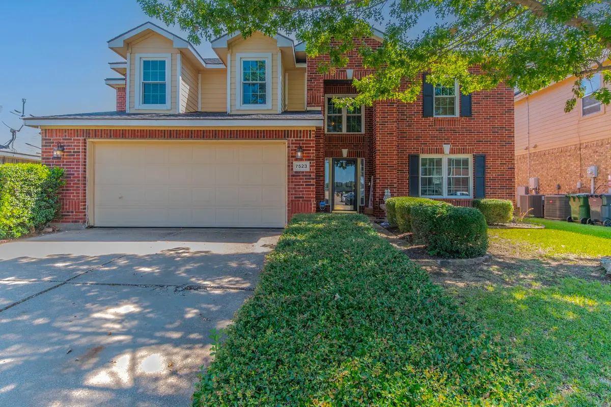 7523 Geneseo Lane, Arlington, TX 76002 - Image #1