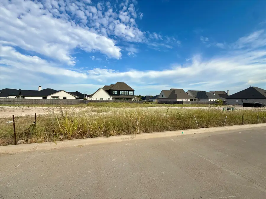 13007 Rainier Drive, Woodway, TX 76712 - Image #2