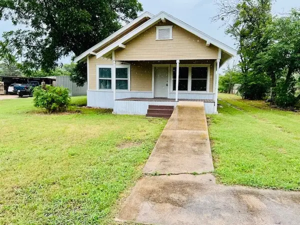 307 W 18th Street, Cisco, TX 76437