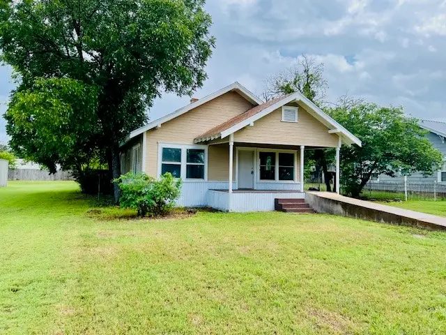 307 W 18th Street, Cisco, TX 76437 - Image #2