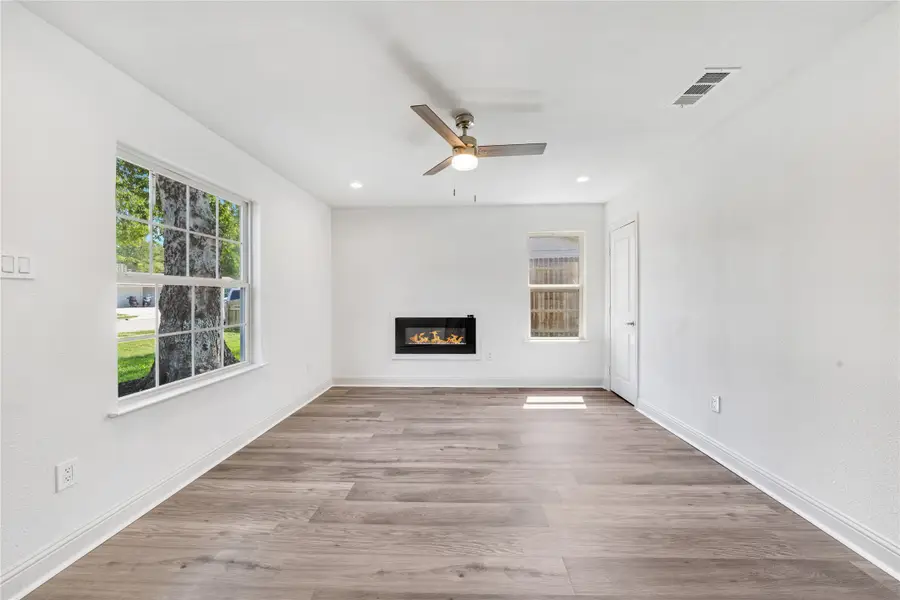 1608 Wynn Terrace, Arlington, TX 76010 - Image #3