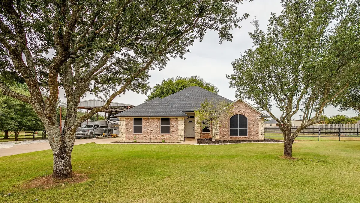 305 Valley View Court, Rio Vista, TX 76093 - Image #1