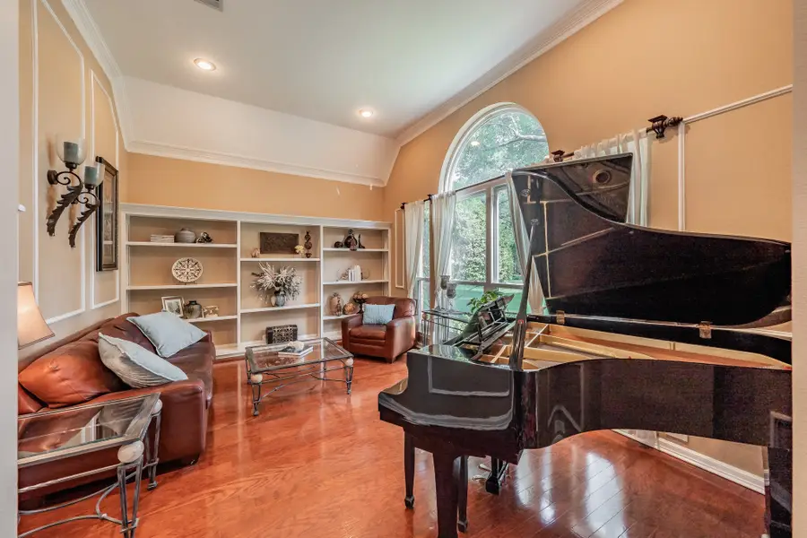 4577 Staten Island Court, Plano, TX 75024 - Image #2