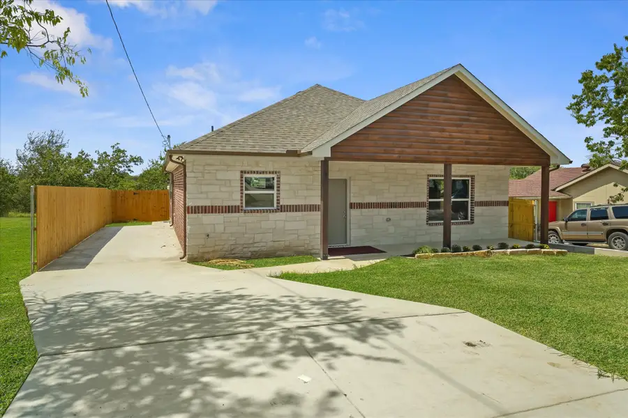 3105 N Pecan Street, Fort Worth, TX 76106 - Image #2