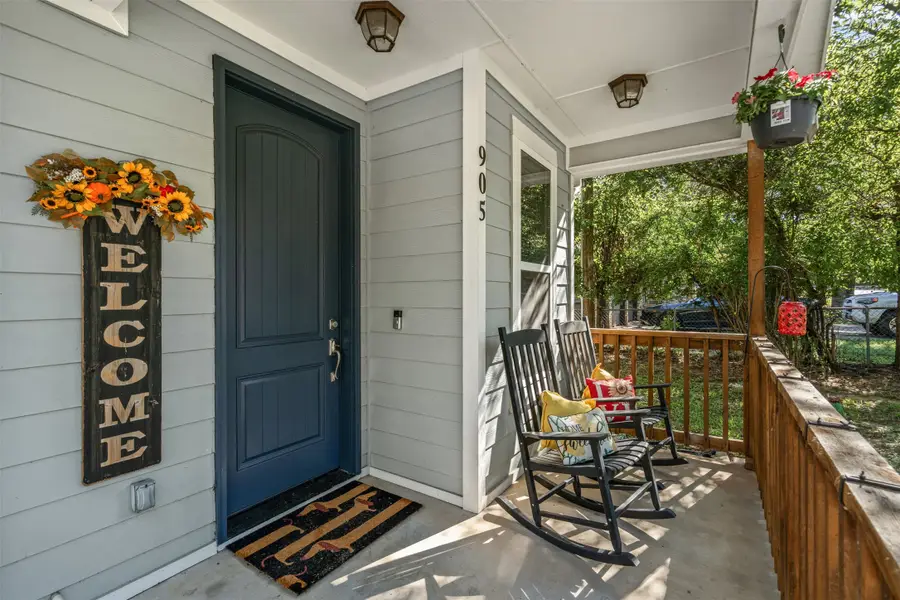 905 Poe Street, Azle, TX 76020 - Image #3