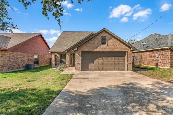 1012 Keechi Street, Weatherford, TX 76086