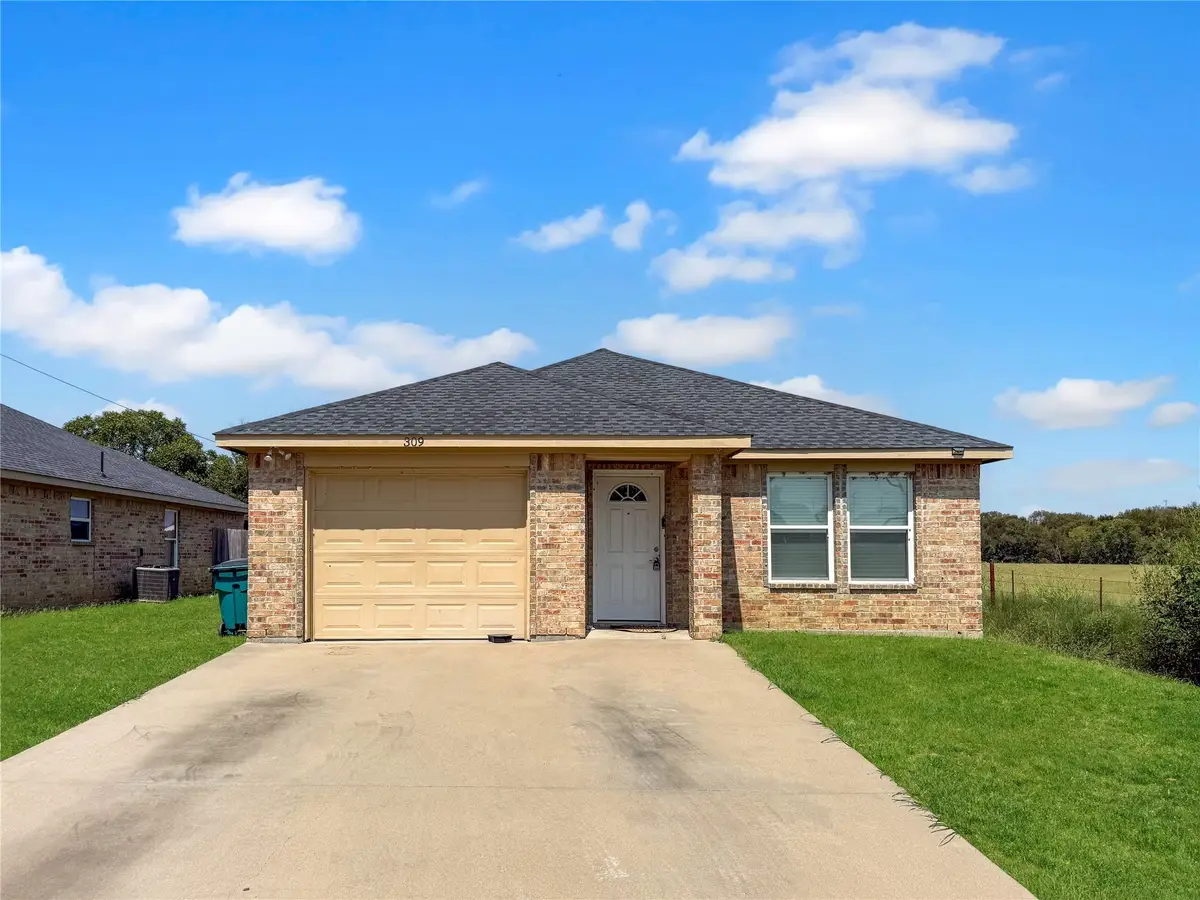309 E 2nd Street, Maypearl, TX 76064 - Image #1
