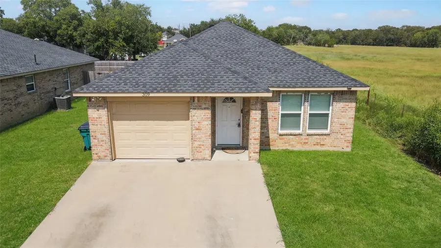 309 E 2nd Street, Maypearl, TX 76064 - Image #2