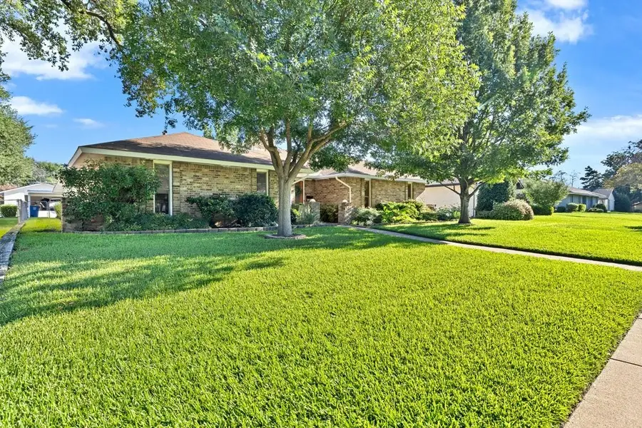 3927 High Summit Drive, Dallas, TX 75244 - Image #2