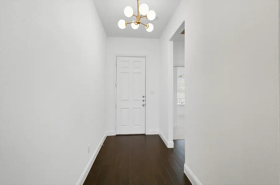 15404 Pioneer Bluff Trail, Roanoke, TX 76262 - Image #3