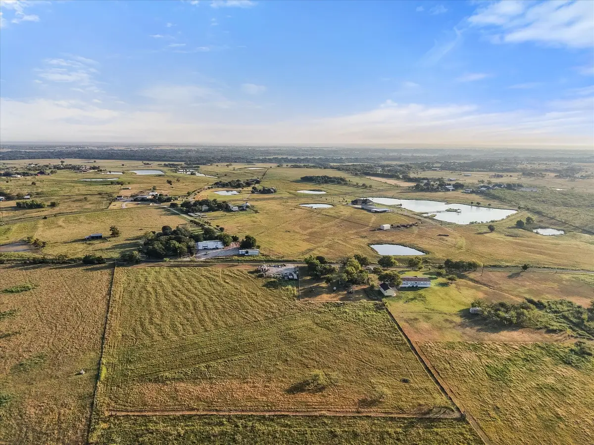 000 Gin Road, Ennis, TX 75119 - Image #1