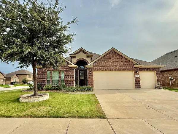 8916 Copper Crossing Drive, Fort Worth, TX 76131
