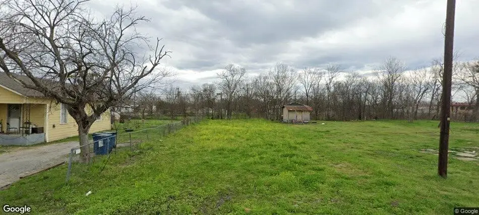 611 E 11th Avenue, Corsicana, TX 75110 - Image #1