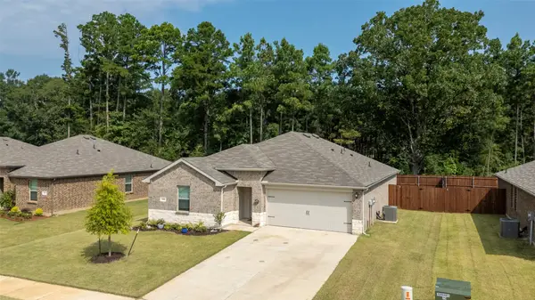 603 E River Oaks Lane, Chandler, TX 75758