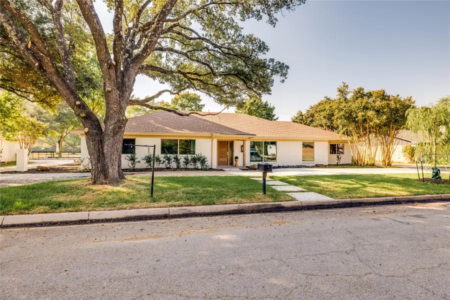 7017 Serrano Drive, Fort Worth, TX 76126 - Image #2