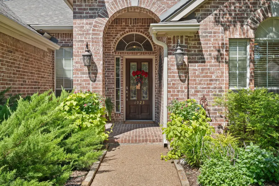 1923 Armstrong Drive, Allen, TX 75002 - Image #2