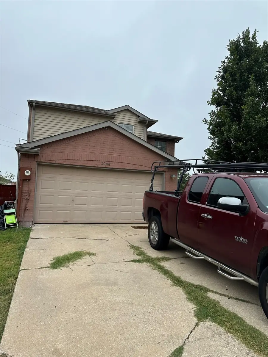 2044 Talon Drive, Lewisville, TX 75077 - Image #2