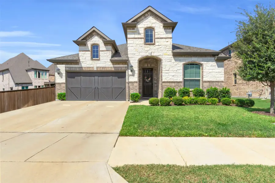 2105 Chapman Lane, Little Elm, TX 75068 - Image #2