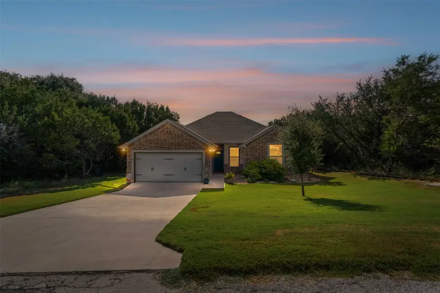 2711 San Gabriel Drive, Granbury, TX 76048 - Image #2