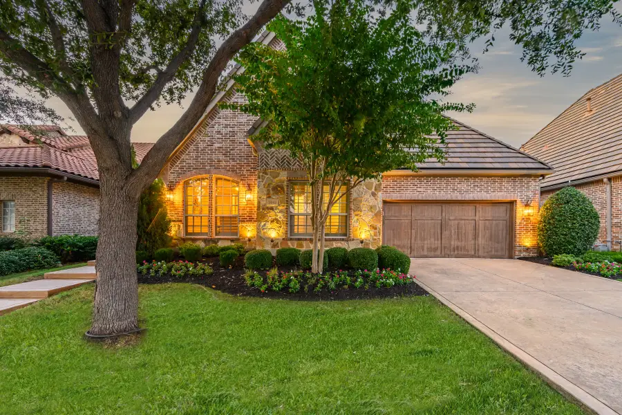 5843 Shoreside Bend, Irving, TX 75039 - Image #2