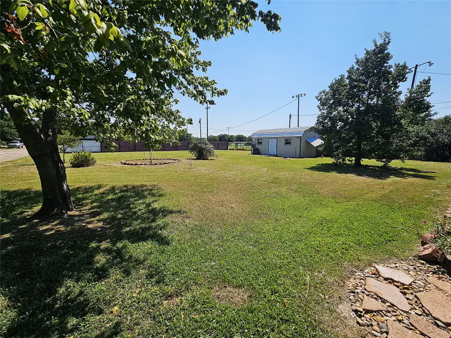 710 Cherry Drive, Groesbeck, TX 76642 - Image #2