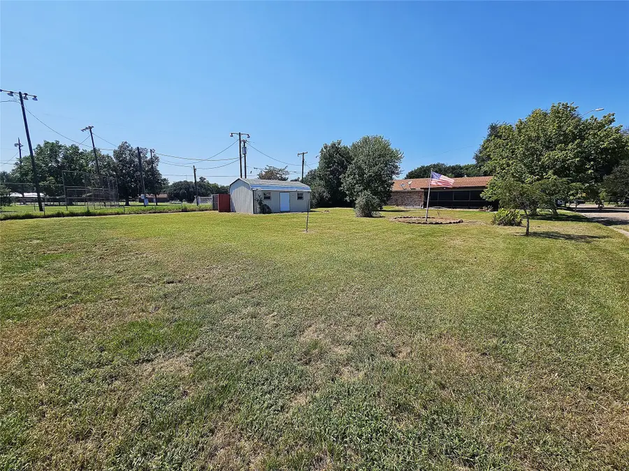 710 Cherry Drive, Groesbeck, TX 76642 - Image #3
