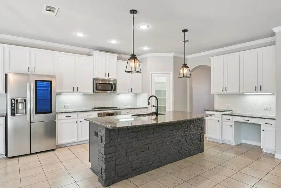 451 Bristol Street, Roanoke, TX 76262 - Image #2