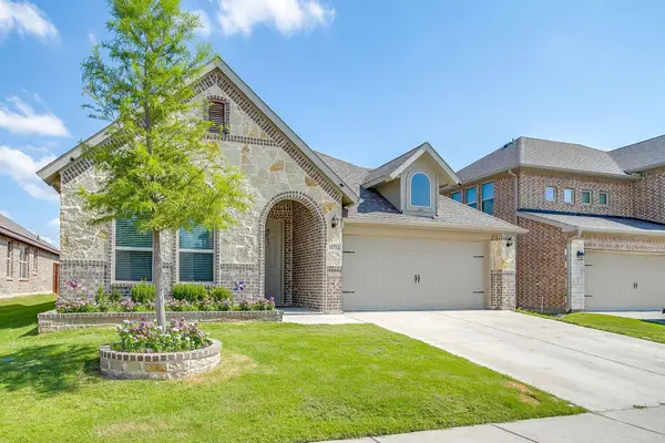 11752 Pistachio Trail, Fort Worth, TX 76108