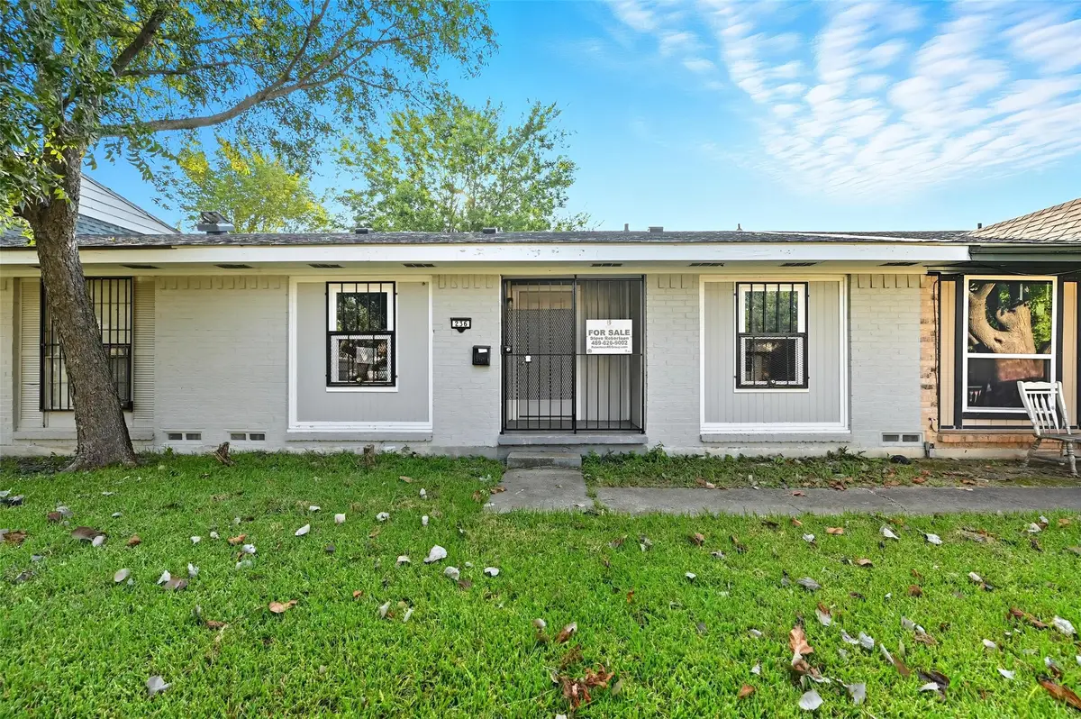 236 Ezekial Avenue, Dallas, TX 75217 - Image #1