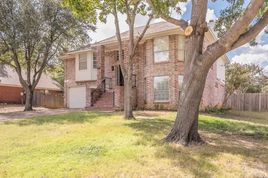 607 Reeves Lane, Kennedale, TX 76060 - Image #3